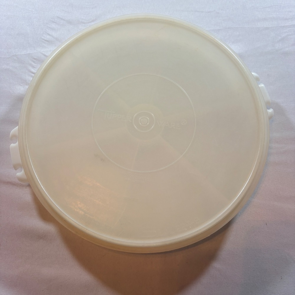 Tupperware Vintage 6 Compartment Serving Tray Lid White Round Appetizer Platter